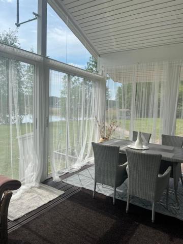 Wonderful Cottage By The Lake Hautjarvi Екстер'єр фото